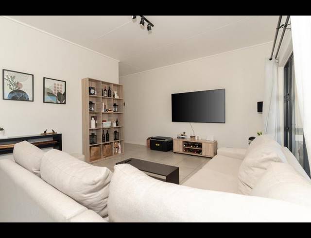 2 BEDROOM APARTMENT FOR SALE IN THE HUNTSMAN